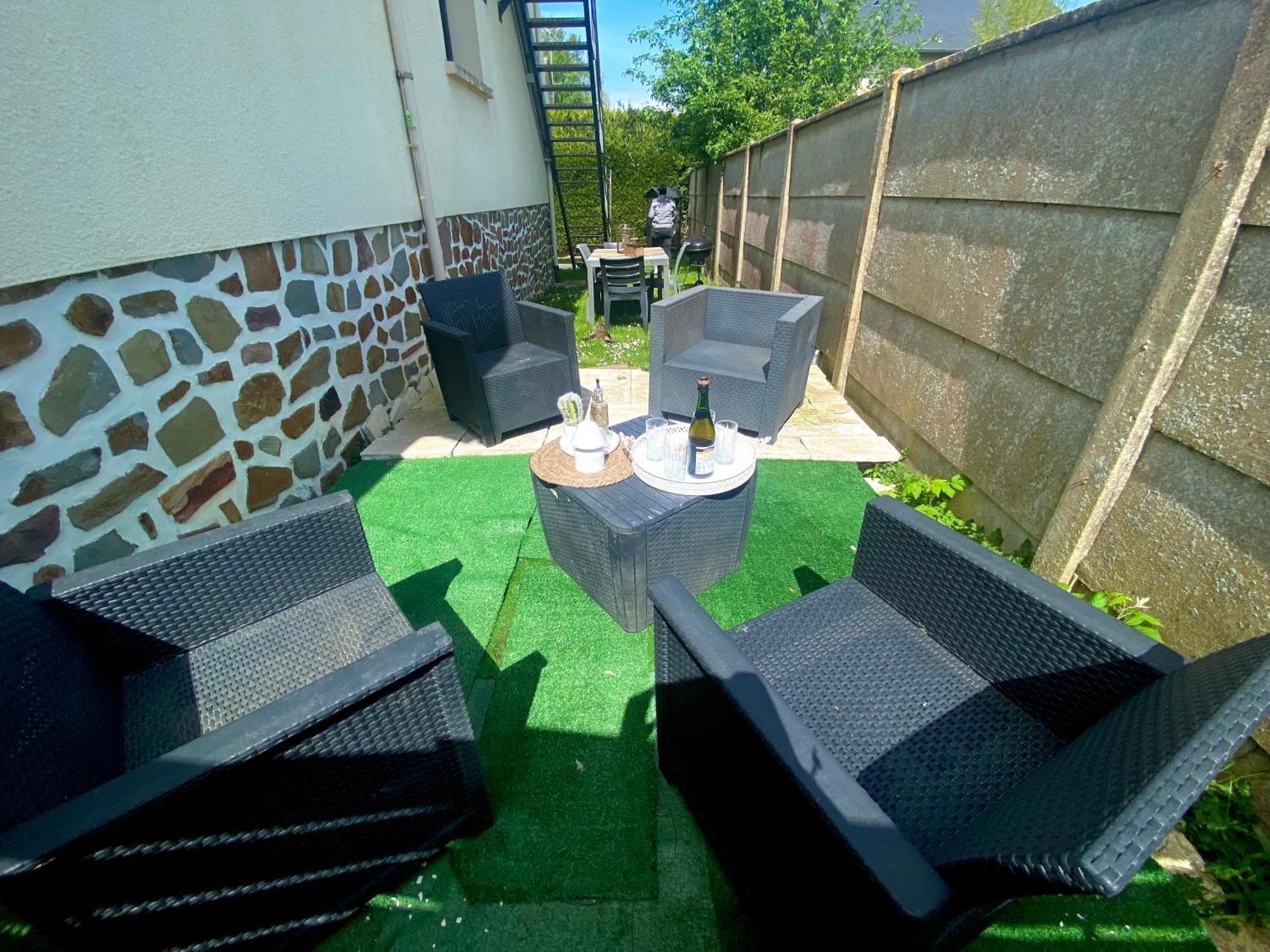 Une Ambiance Cosy Avec Jardin Privatif Nassandres Eksteriør bilde